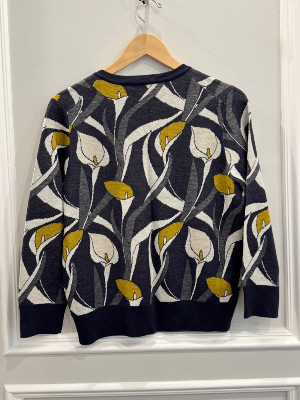 Ann Taylor Merino Wool Blend Calla Lily Jacquard Cardigan Large - Picture 5 of 7